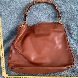 🚫SOLD❌. 
Gucci bamboo handle crossbody vintage